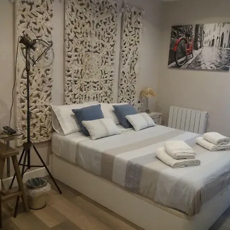 Habitación en casa particular Turísticas Centro Con Aire Acondicionado Bilbao