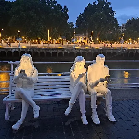 Turisticas Centro Con Aire Acondicionado *